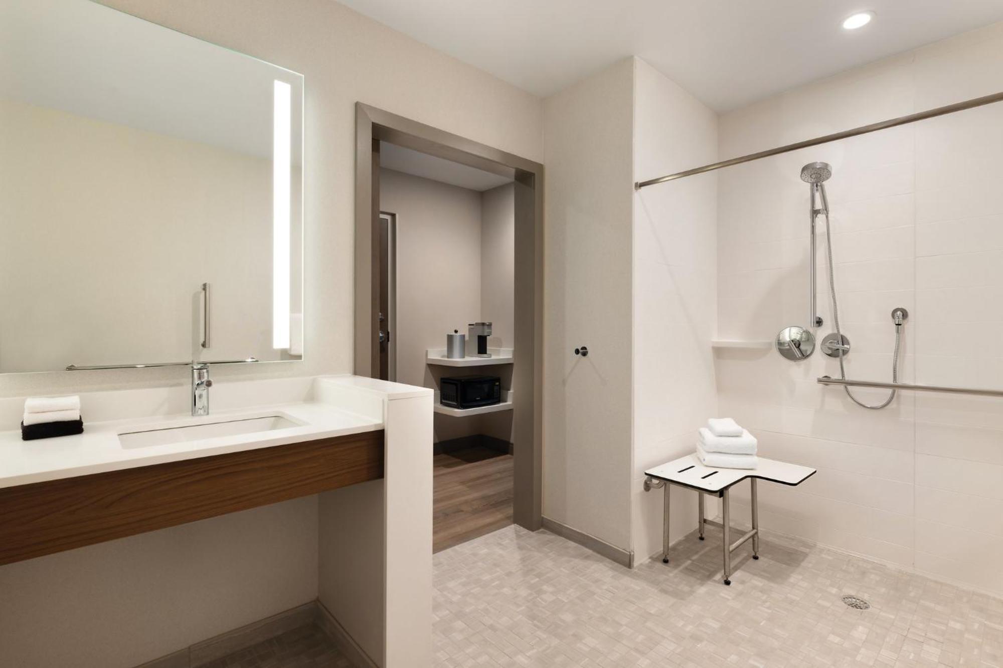 Holiday Inn Express Cape Canaveral By Ihg Exterior foto